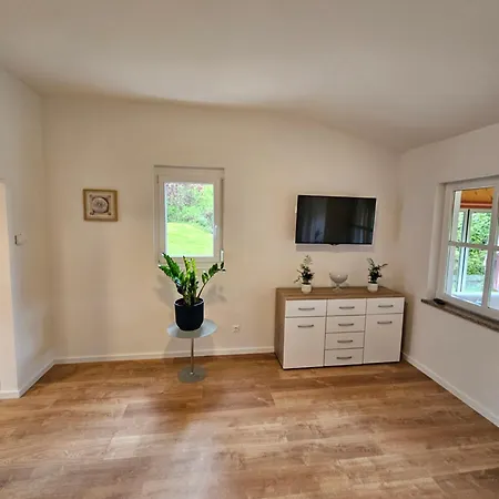 Cozy Reifnitz-mit Seezugang Appartamento *