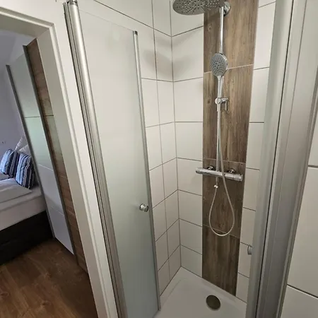 Апартаменты Cozy Reifnitz-mit Seezugang *